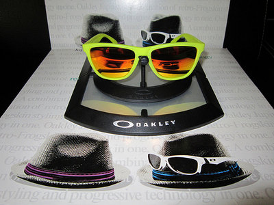 frogskins néon fire collector.jpg