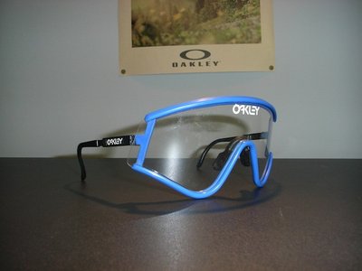 EYESHADE.JPG