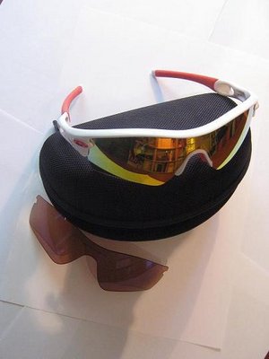 Oakley (1)1.JPG
